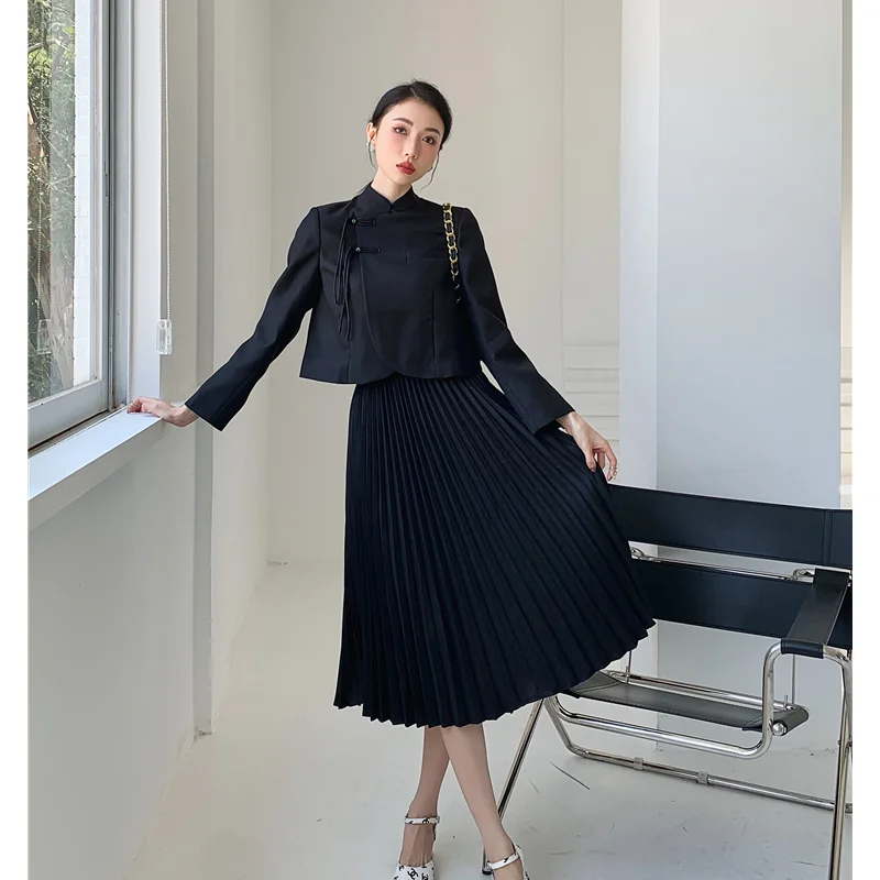 Women's Wear Top New Chinese Style Vintage Style Long-sleeved Half-open Collar Top Design Feeling Loose Pleated Skirt Two-piece