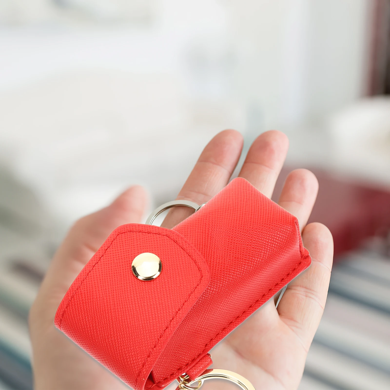 

Portable Lipstick Holder Keychain PU Travel Accessories Lightweight Durable Compact Women Hiking Camping Parties Small