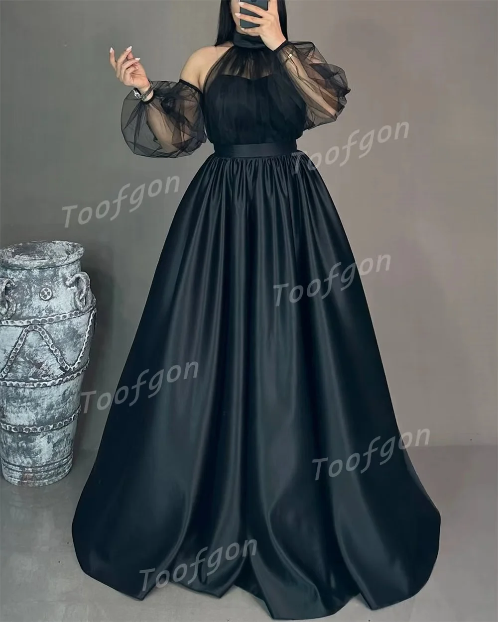 Toofgon alta halter preto vestidos de noite fora shouder manga longa uma linha vestido cetim tule formal vestido de festa personalizado