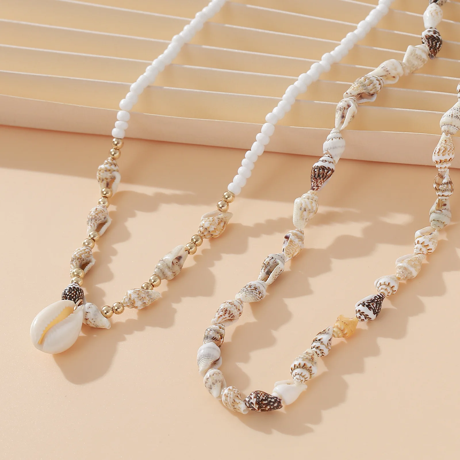 Grey Natural Shell Necklace Textured Conch Pendant Hand-Strung Beads Adjustable Choker Beach Cottagecore Jewelry