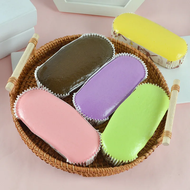 

1Pcs Simulation Of Slow Rebound Bread Cake Pinch Pinch Toy Adult Children Daily Stress Relief Toys Multi-colour Sticky Bread Toy