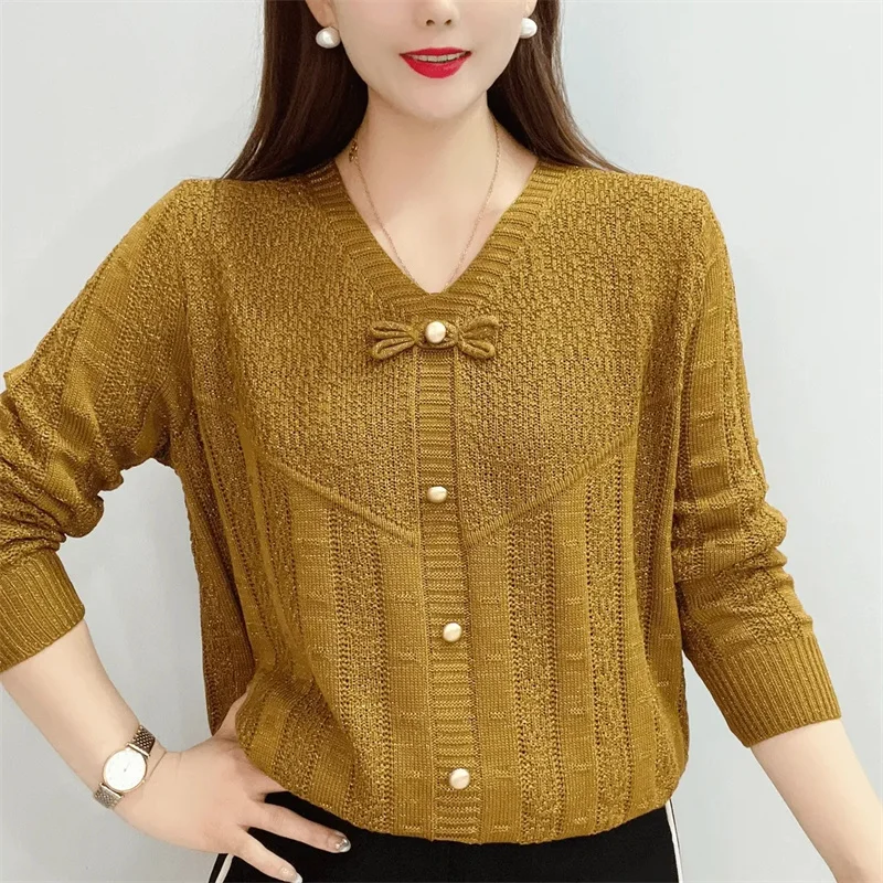 

2025Bottoming Shirt Female Spring Autumn New Bow Western Style Simple Coat Openwork Sweater Loose Long Sleeve Knitwear Women Top