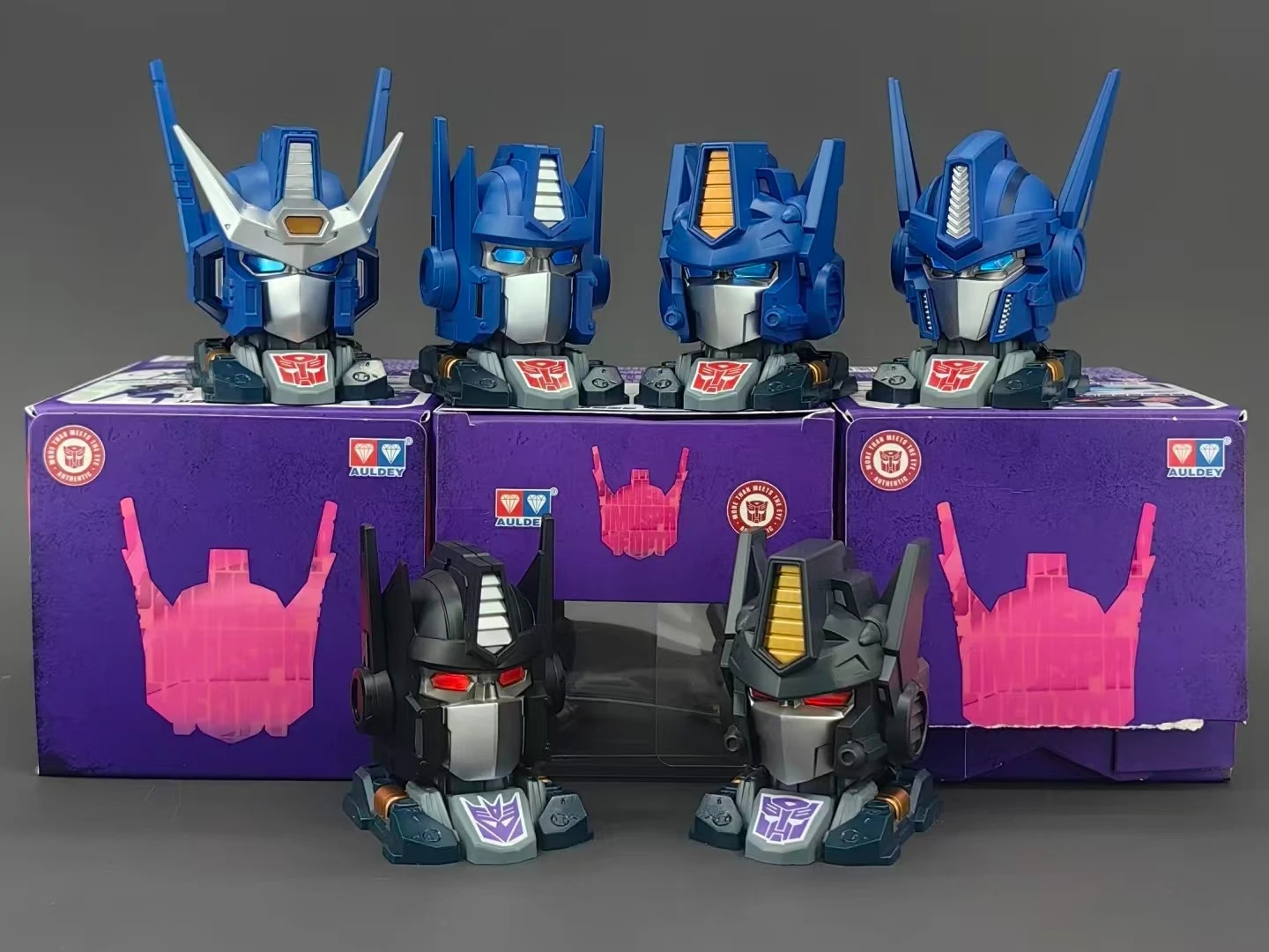 Transformers Head Sculpt Toy A - огляд і ціна Model Kit Nemesis