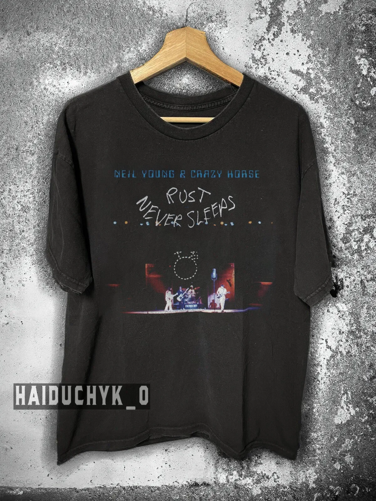 Neil Young - Rust never sleeps Rock band Unisex Black T-shirt Size S-5XL