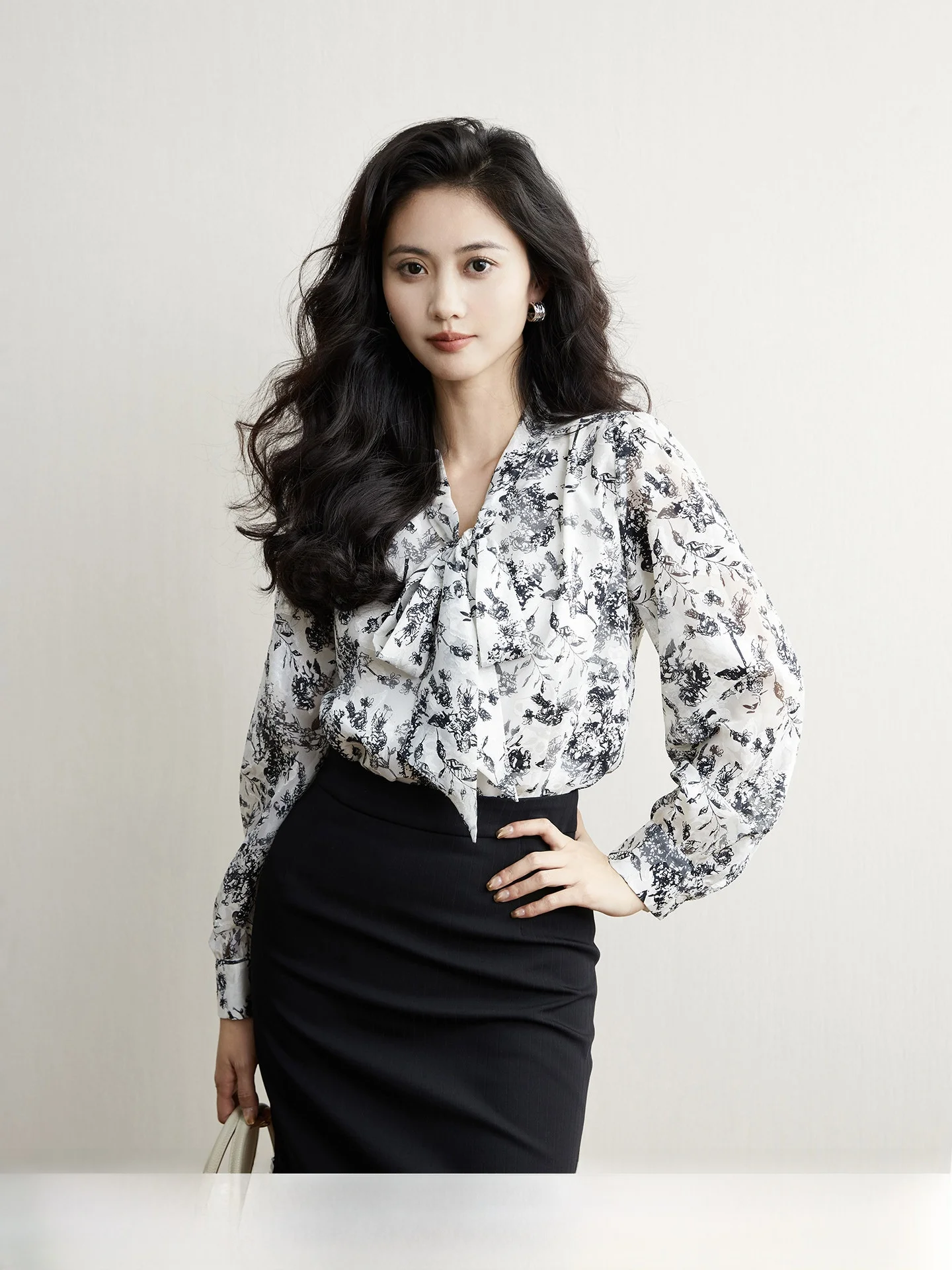 

Ele Long Sve Printed Sa irt for Women Commute Office Wear Spring Season Polyester Fiber Straight Cut Breathable Sk...