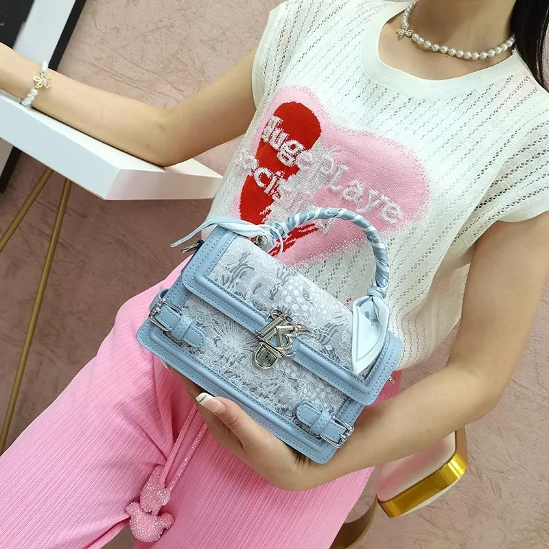 

Spring and Summer New Embroidered Metal Buckle Single Shoulder Crossbody Women's Bag Casual Versatile Handheld Small Square Bag