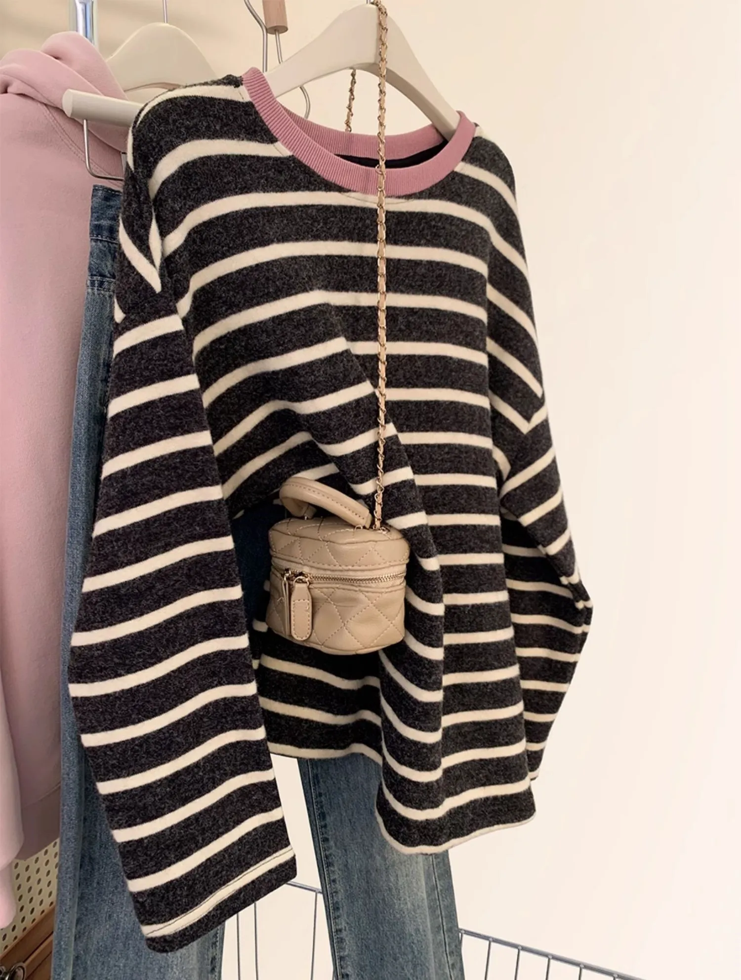 

Long Sleeved T Shirts Sets For Woman Womens Spring Buttoned Neckline Loose Hem Urban Simple Minimalist Leisure Youth Student Tee