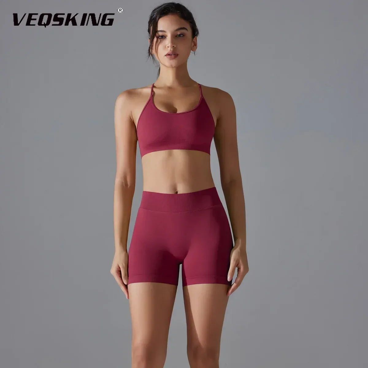 

VEQSKING Женский комплект для йоги персикового цвета с подтяжкой ягодиц, спортивный бюстгальтер с ремешком на спине + шорты, быстросохнущий дышащий комплект для фитнеса с высокой талией