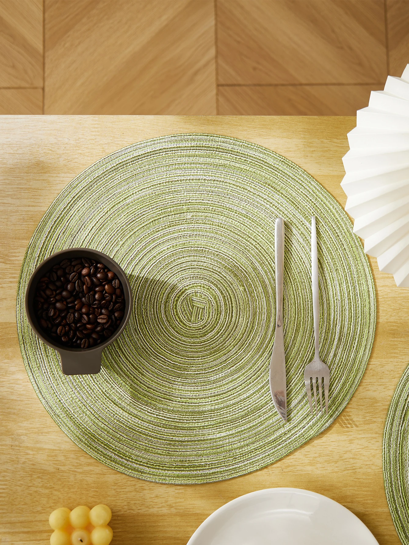 4pcs/set High Quality Handmade Round Woven Braided Placemats 15 Inch Round Table Mats for Dining Tables