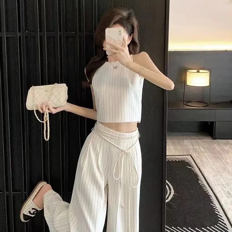 2025 Estate Nuovo set elegante per le donne Estate 2025 Nuovo bellissimo gilet di moda slim fit di fascia alta e pantaloni a gamba larga Set a due pezzi