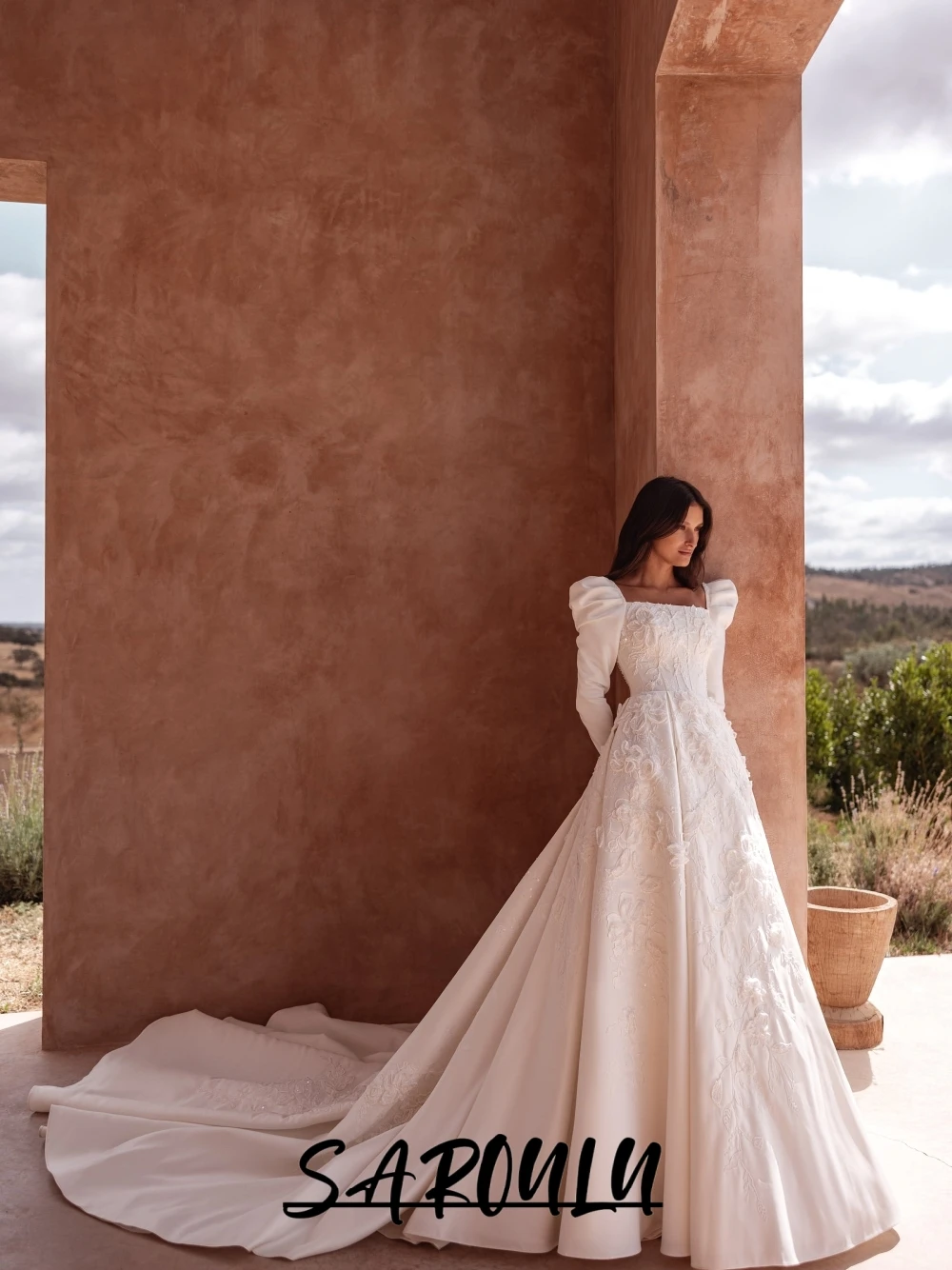 Romantic Flowers Sequined Wedding Dress Princess Graceful A Line Customized Bridal Gown Puff Sleeves Zipper Back Long Bride Wear