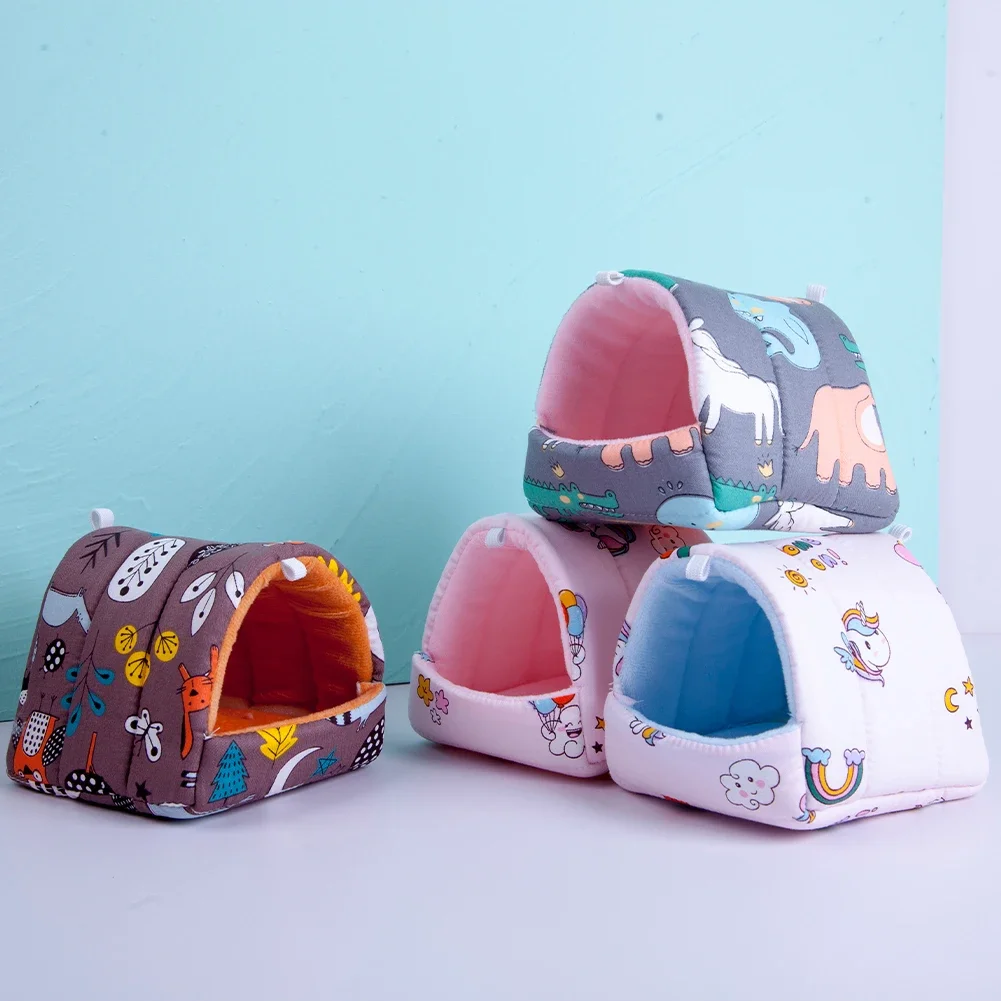 Cute Small Animal Sleeping Bed Rabbit Squirrel Guinea Pig Nest Hamster House Winter Colorful Mini Cage Comfortable Soft Warm Mat