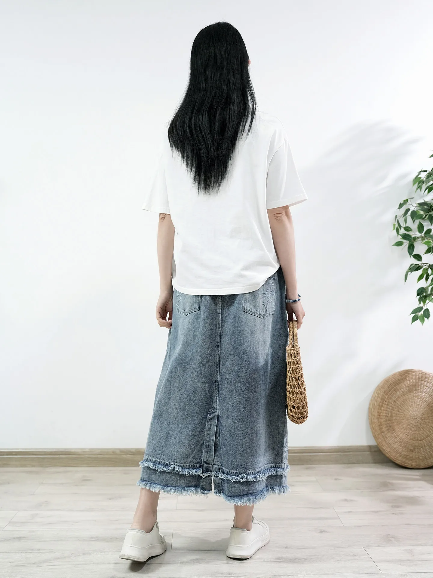 Raw Hem Denim Maxi Skirt for Women High Waist A-Line Loose Casual Long Skirt Vintage Washed Streetwear Fashion Spring Summer