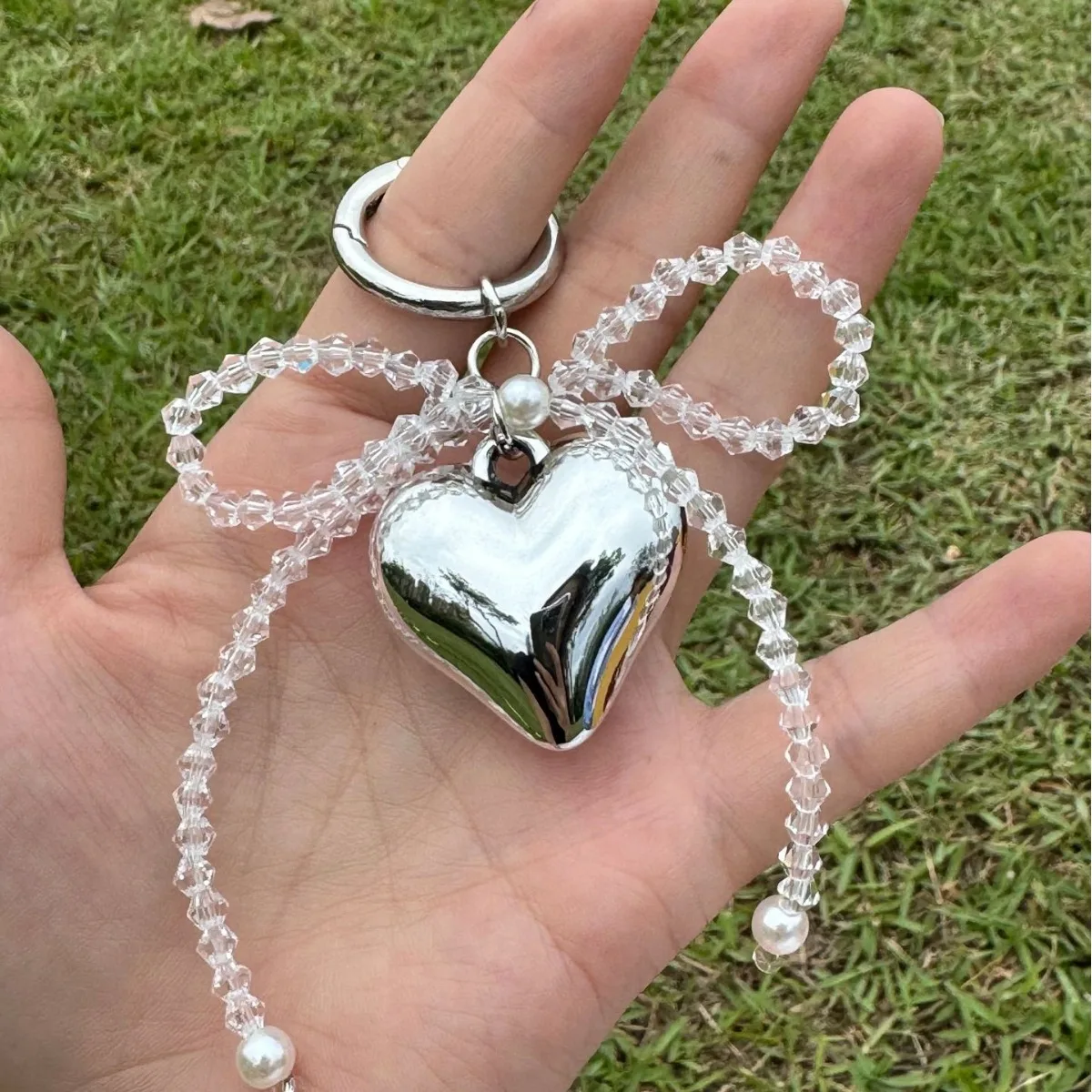 Fashion Stereoscopic Extra Big Peach Heart Shape Transparent Beaded Bow Design Keychain Jewelry Eye-catching Key Decoration Gift