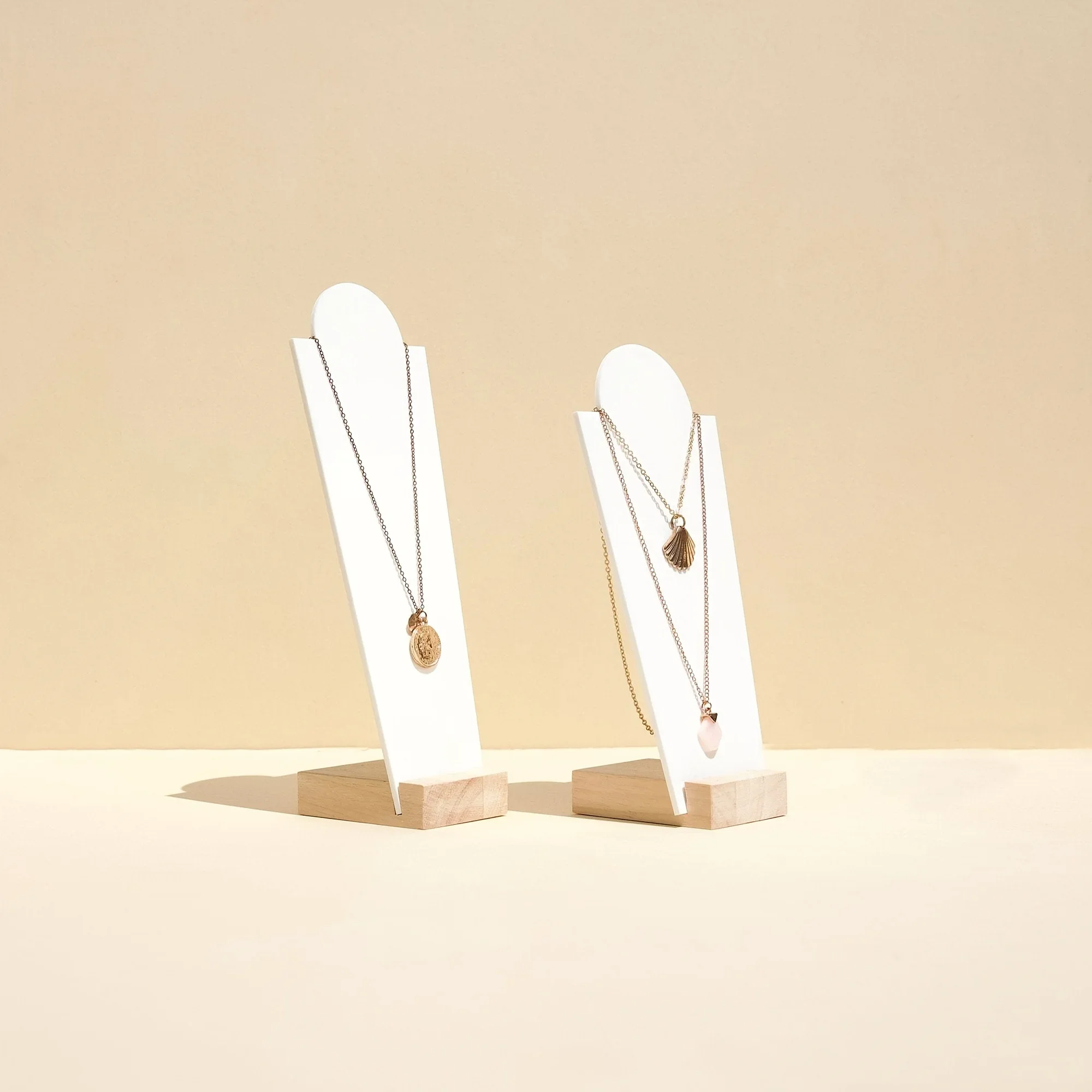 [Customer Favorite] Elegant Acrylic Necklace Display Stand  Perfect Gift for Mom & Girls, Desktop Jewelry Holder, Jewelry Towers