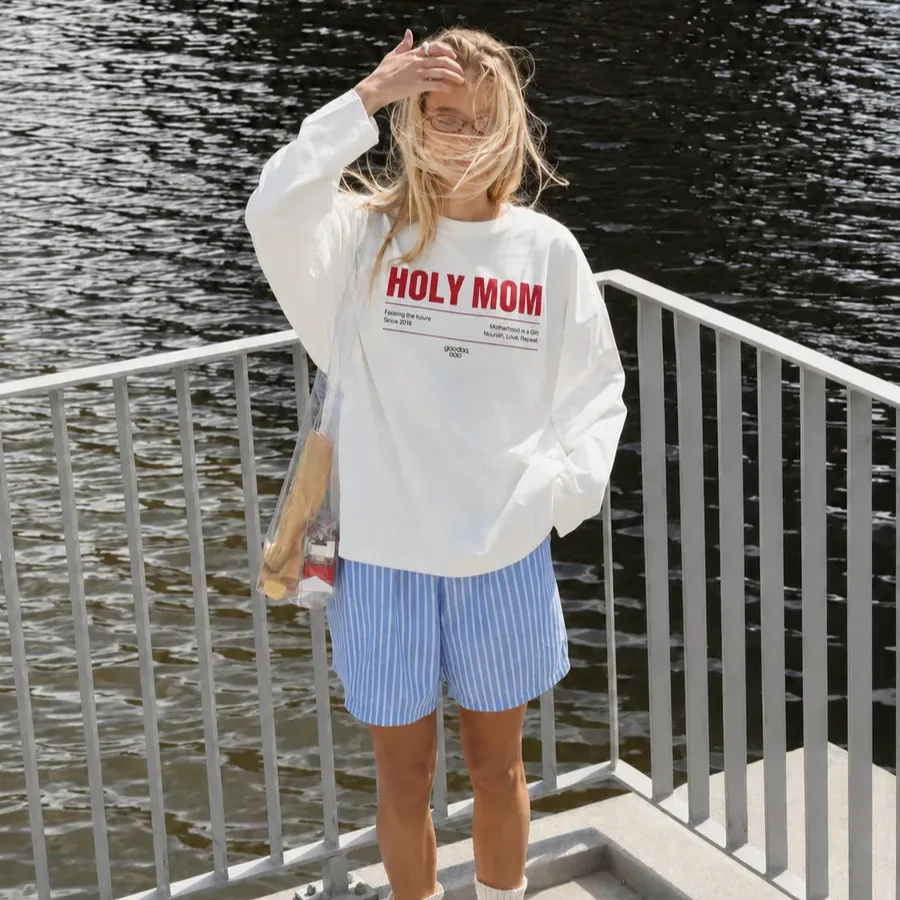 Mom Life Aesthetic Long Sleeve T‑Shirt Women 100% Cotton Tee Bold Holy Mom Red Letter Slogan Print Loose Casual Daily Streetwear