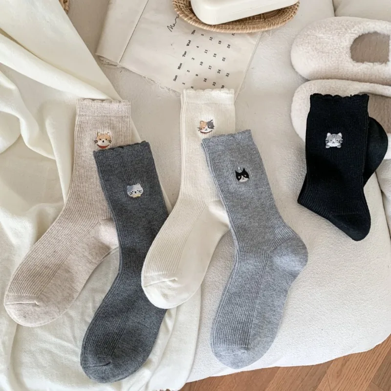 5 pairs Women Socks Fashionable versatile Cute New Trendy Comfortable Cartoon Socks Embroidery  Breathable Casual Crew Socks