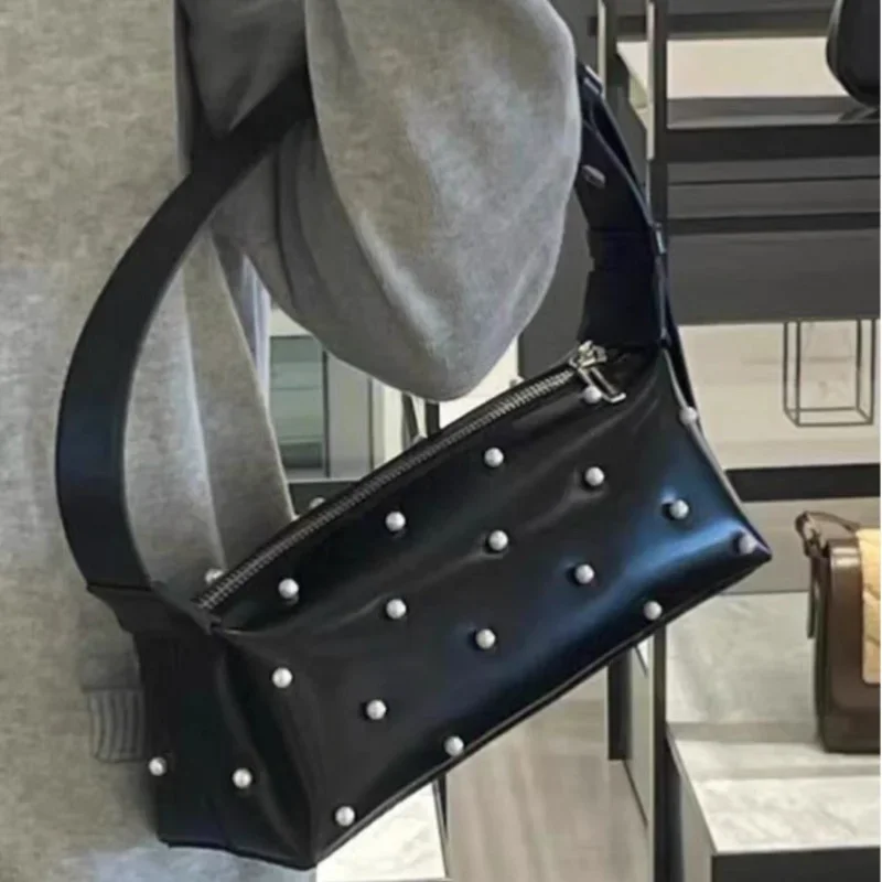 Black Advanced Fashion Small Square Bags Women Shoulder Bags New Rivet Zipper Handheld Bags Korean Style Versatile Axillary Bags