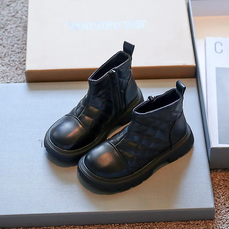 النسخة الكورية للفتيات 2024 أحذية بناتي جديدة بنعل ناعم، أحذية قطنية عصرية للأطفال متوسطة الحجم مع صوف مضاف #5