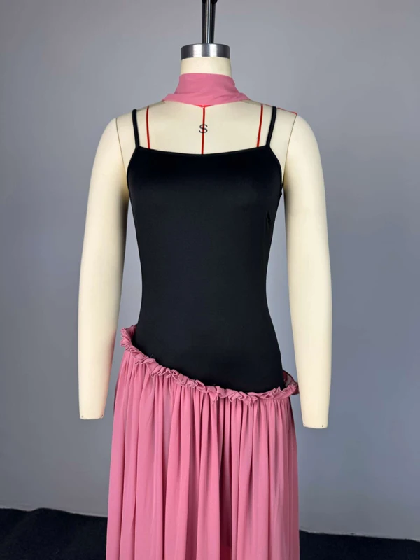 Damen Maxikleid mit Spaghettiträgern, Farbblock-Chiffon, langes Kleid mit Halter-Schal-Dekor, Rüschenbesatz, elegante Party- und Abendkleider – Detail 5