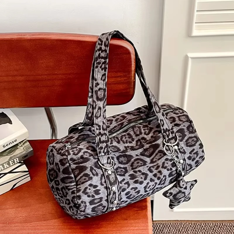 

Модная большая сумка через плечо Capaci, сумка подмышки со звездой и леопардовым принтом Spicy Girl Y2K, сумка на одно плечо, женская сумка из мягкого нейлона
