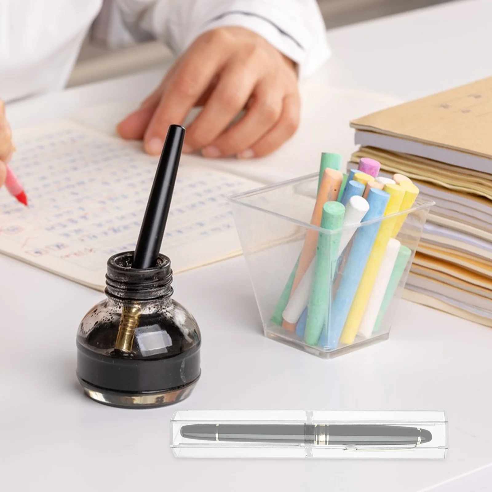 

10Pcs Hexagonal Pen Case Transparent Compact Design Pen Storage for Fountain Ballpoint Pens Portable Desk Organizer Stationery