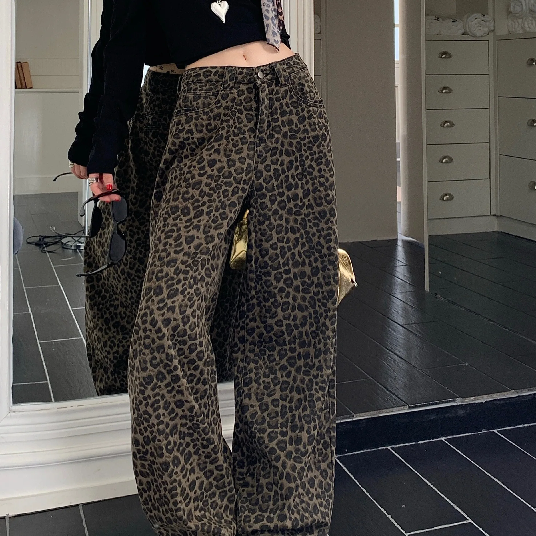 

Женские джинсы с леопардовым принтом в стиле ретро, с высокой талией, свободные, удлиненные, утягивающие, весна 2026, новая модель, широкие брюки