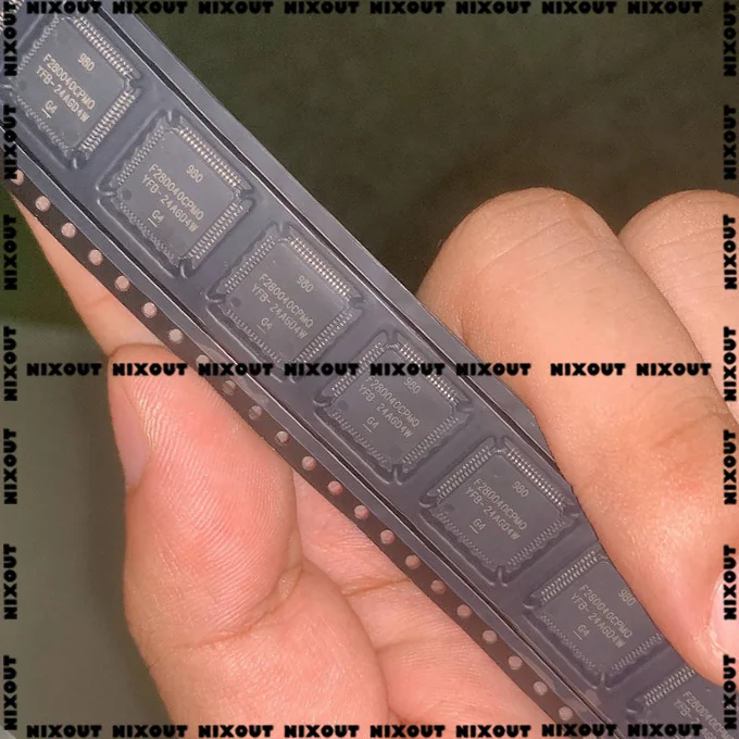 

1 шт./лот F280040CPMQR F280040CPMQ QFP64 100% оригинальная фотография