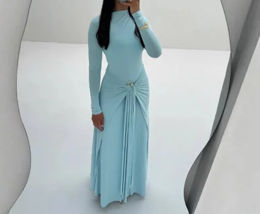 

Autumn Women's Long Sleeved Pleated Elegant Light Blue Long Skirt, Fashionable and Personalized Waist Hugging Tight Dress