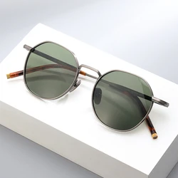 Gafas de sol polarizadas redondas de titanio puro para hombre y mujer, anteojos de sol Vintage UV400 para conducir al aire libre, gafas ultraligeras