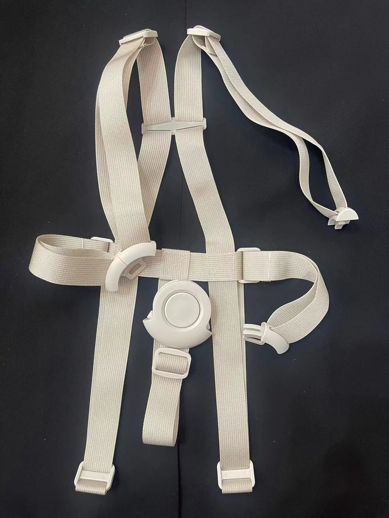 Рисунок 6 - 5-точечный ремень безопасности