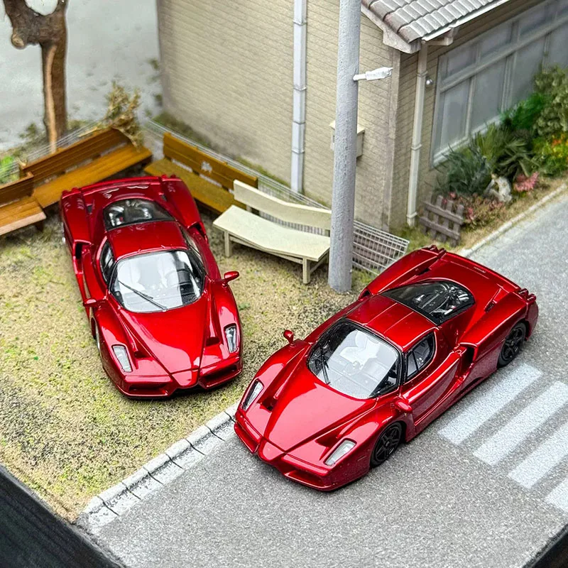 

Коллекционная модель King Model 1:64 Enzo, красно-синяя, с открывающимся передним капотом, из сплава, классическая, для взрослых, сувенир, подарок, статическая модель для демонстрации
