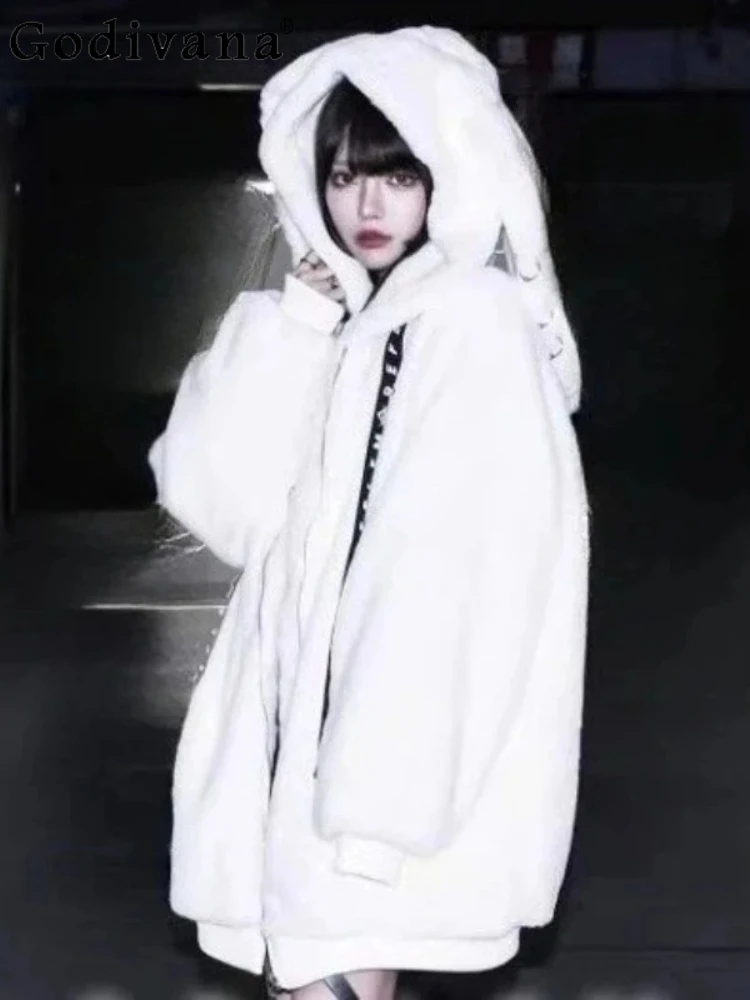 

Japanese Sweet Autumn Winter New Thickened Warm Faux Fur Plush Hooded Jacket Cute Girls Loose Versatile Age-reducing Zipper Coat