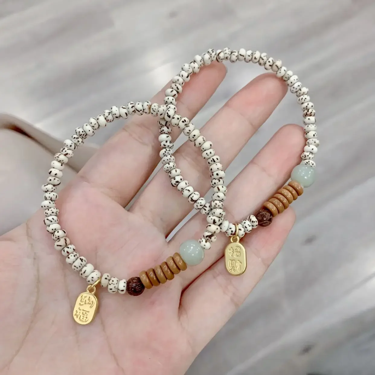 

UMQ Natural Bodhi Bracelet Xingyue Bodhi with Hetian Yu Olive Nut Spacer Single Circle Bracelet Star Moon Bracelet