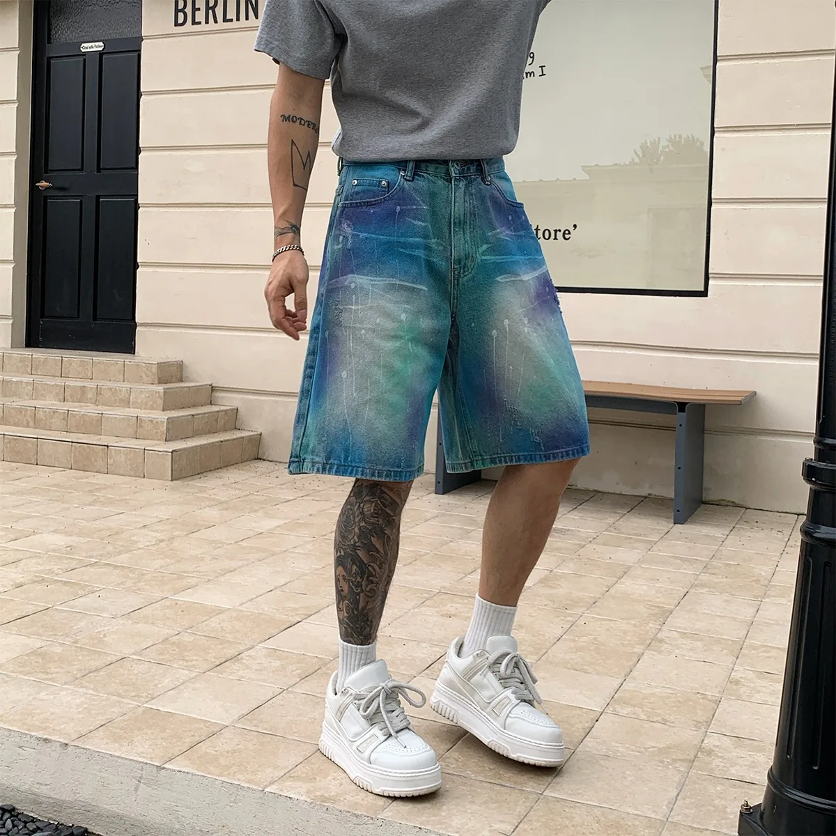 MWJLPWQ American-Style Gradient Tie-Dye Denim Shorts For Men High-Street Distressed Wash Loose Straight-Leg Shorts Trendy 21493