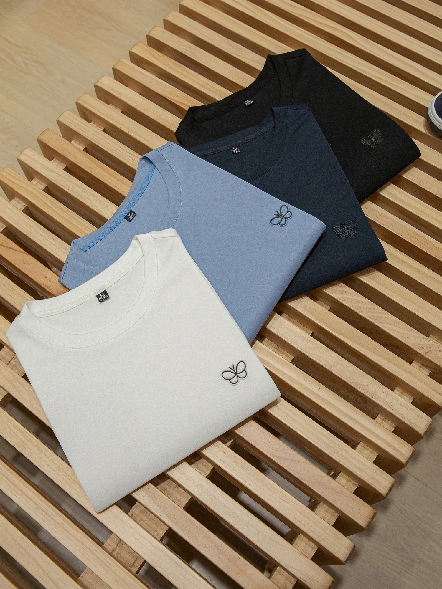 

Cool Modal Comfortable Fabric Summer Men's Slim Fit Crew Neck Short Sleeve T-Shirt