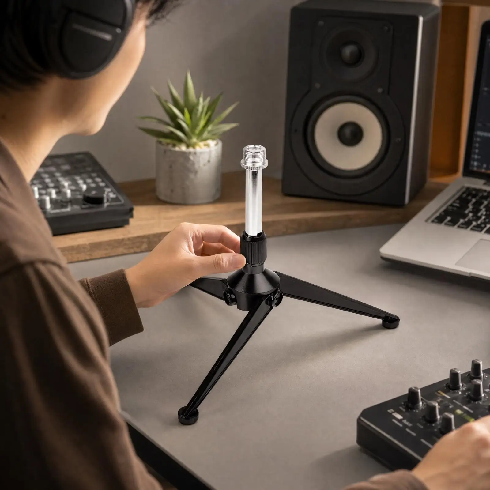 Folding Audio Pickup Stand with Tripod Base Foldable Adjustable Height Desktop Mic Stand Compact Stable for Podcasters, Office
