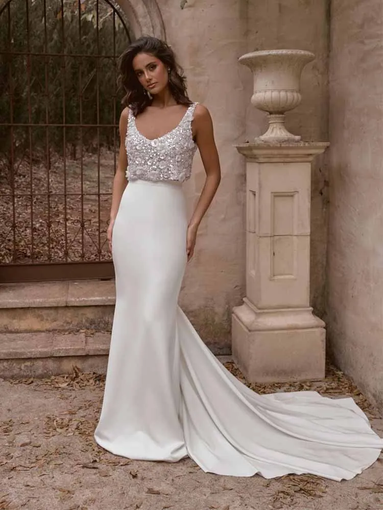 Chic Church Wedding Dresses Jersey Sheath/Column Wedding Party Dresses Ivory O-Neck Two-Piece Set Sequined Tailing Wedding Dress