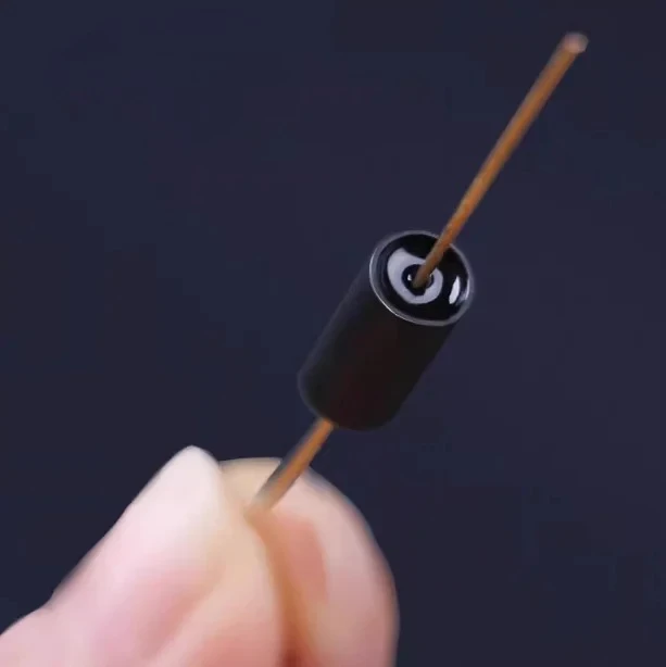 Original  Japan Carbon Film Resistor 0.75W