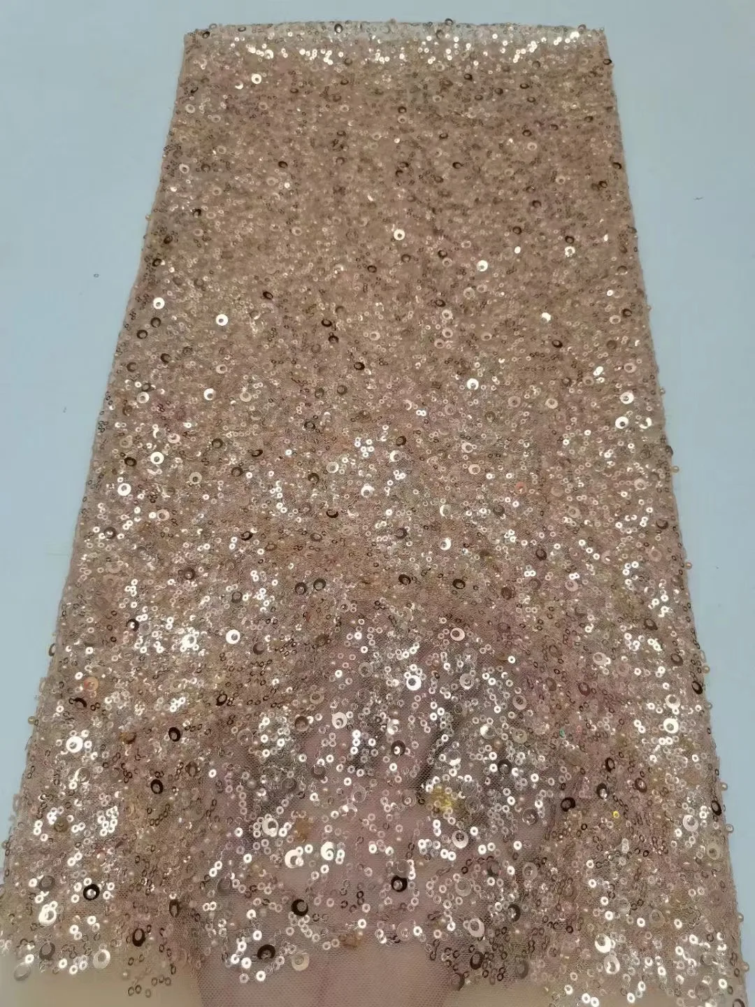 

2024 Latest African Beaded Lace Fabric Embroidery French Mesh Beads Sequins Lace Fabric Nigerian Tulle Lace For Party Wedding