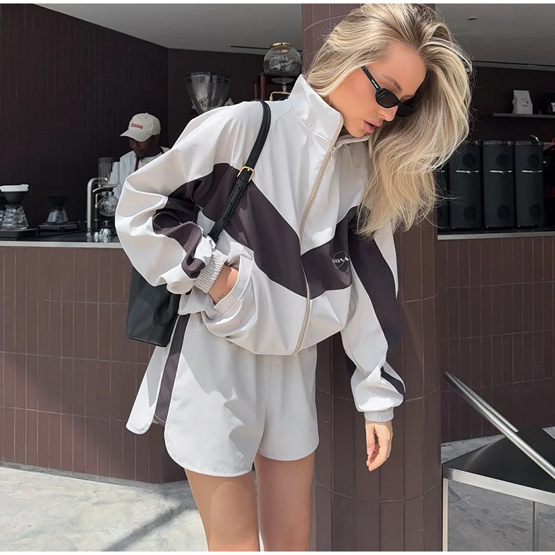 Farbblock-Zweiteiler mit Reißverschluss, Langarm-Stehkragenjacke, Sportshorts mit elastischem Bund, Damen 2026 Sommer Casual Chic Sets – Detail 10