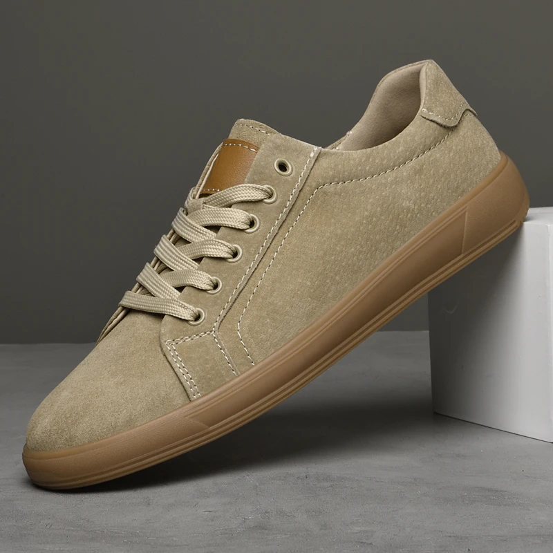 Zapatillas blancas para hombre Spring 2025: estilo pareja, modernas y versátiles, ligeras, transpirables y que aumentan la altura