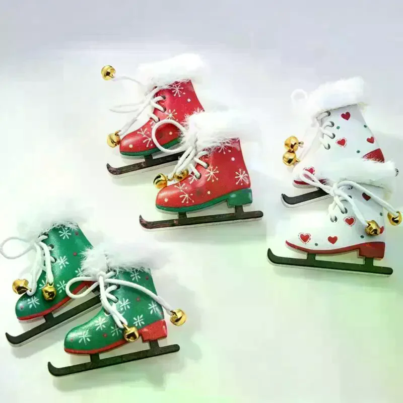 1Pair Dollhouse Mini Simulation Skating Shoes Miniature Skiing Scene Christmas Ice Knife Shoes Props Accessories Model