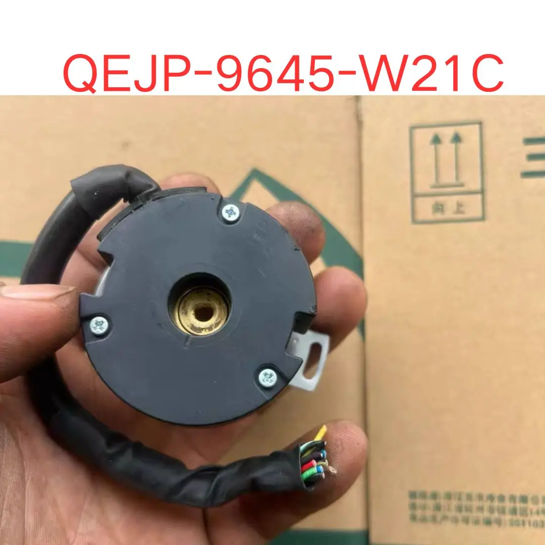 Second-hand test OK QEJP-9645-W21C encoder Fast Shipping