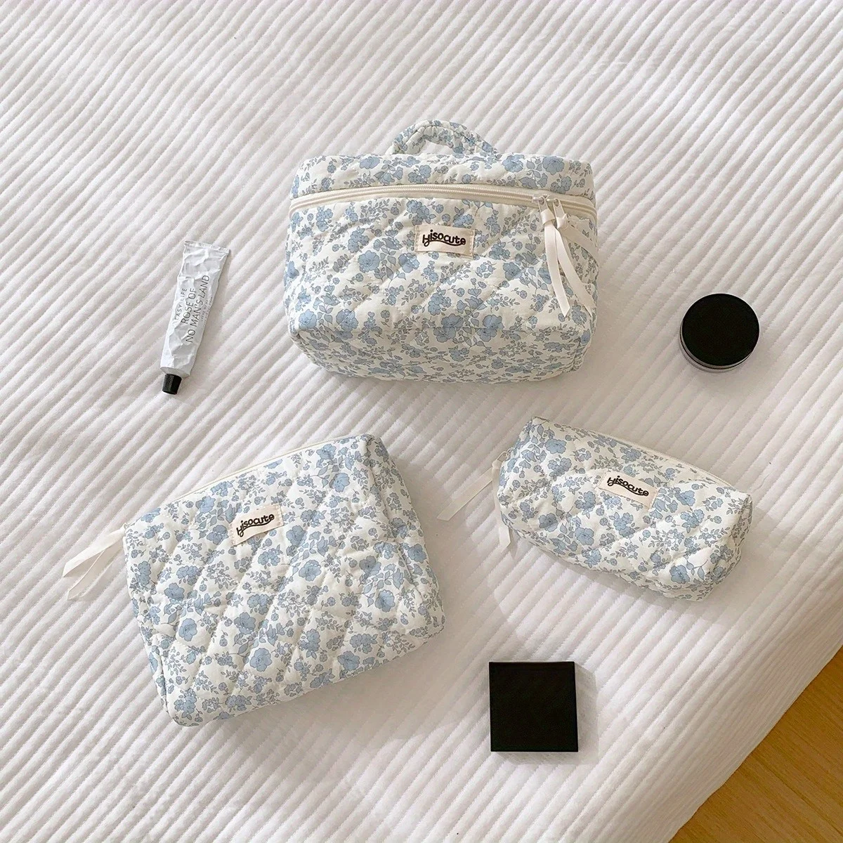 1pc, elegante padrão floral acolchoado saco de maquiagem-bolsa de armazenamento multifuncional, organizador de higiene pessoal portátil, saco de acessórios de viagem