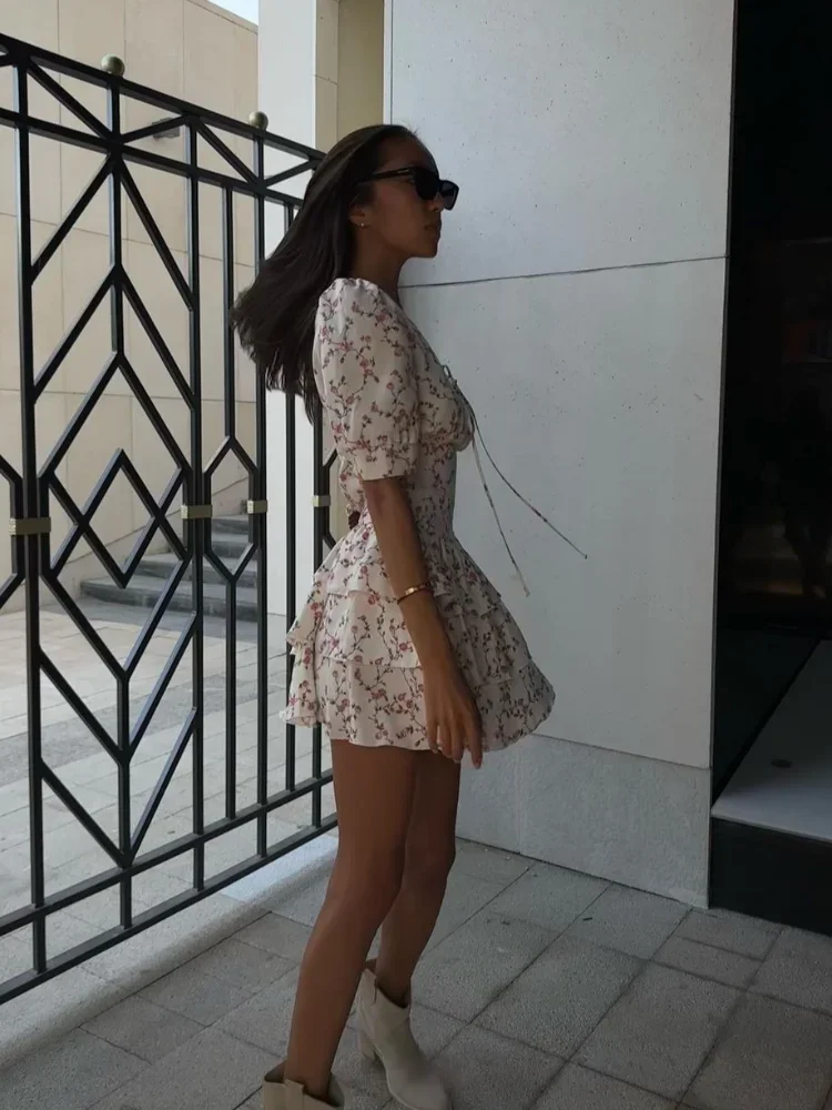 Floral em camadas plissado mini vestidos femininos verão com decote em v rendas até puff manga curta magro a linha robes 2025 senhora praia vestido de festa