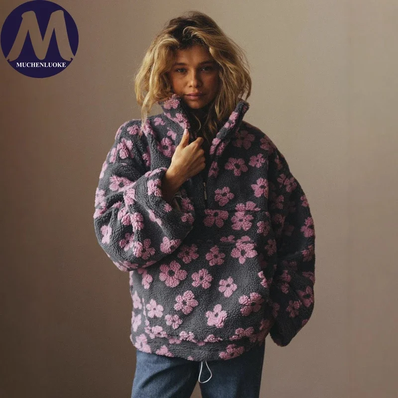 女性のエレガントな花柄ファズ厚手フードなしスウェットシャツ秋冬ファッションカジュアルルーズトップ暖かいファッションを維持