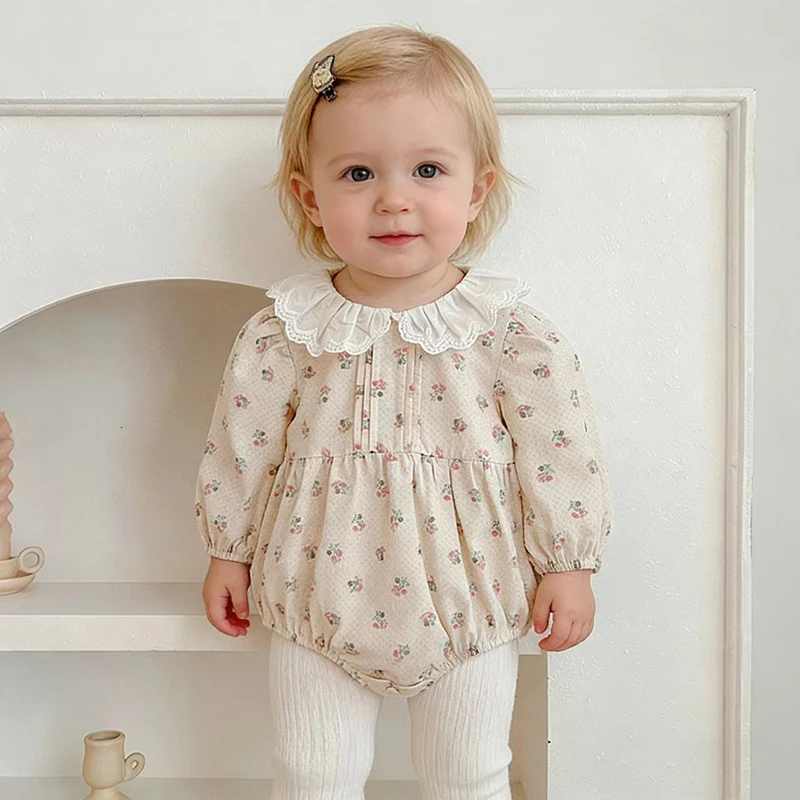 2026 neue Frühjahr Neugeborenen Baby Mädchen Koreanischen Stil Strampler 0-24 M Kurzarm Baumwolle Stickerei Strampler Baby mädchen Revers Kleidung