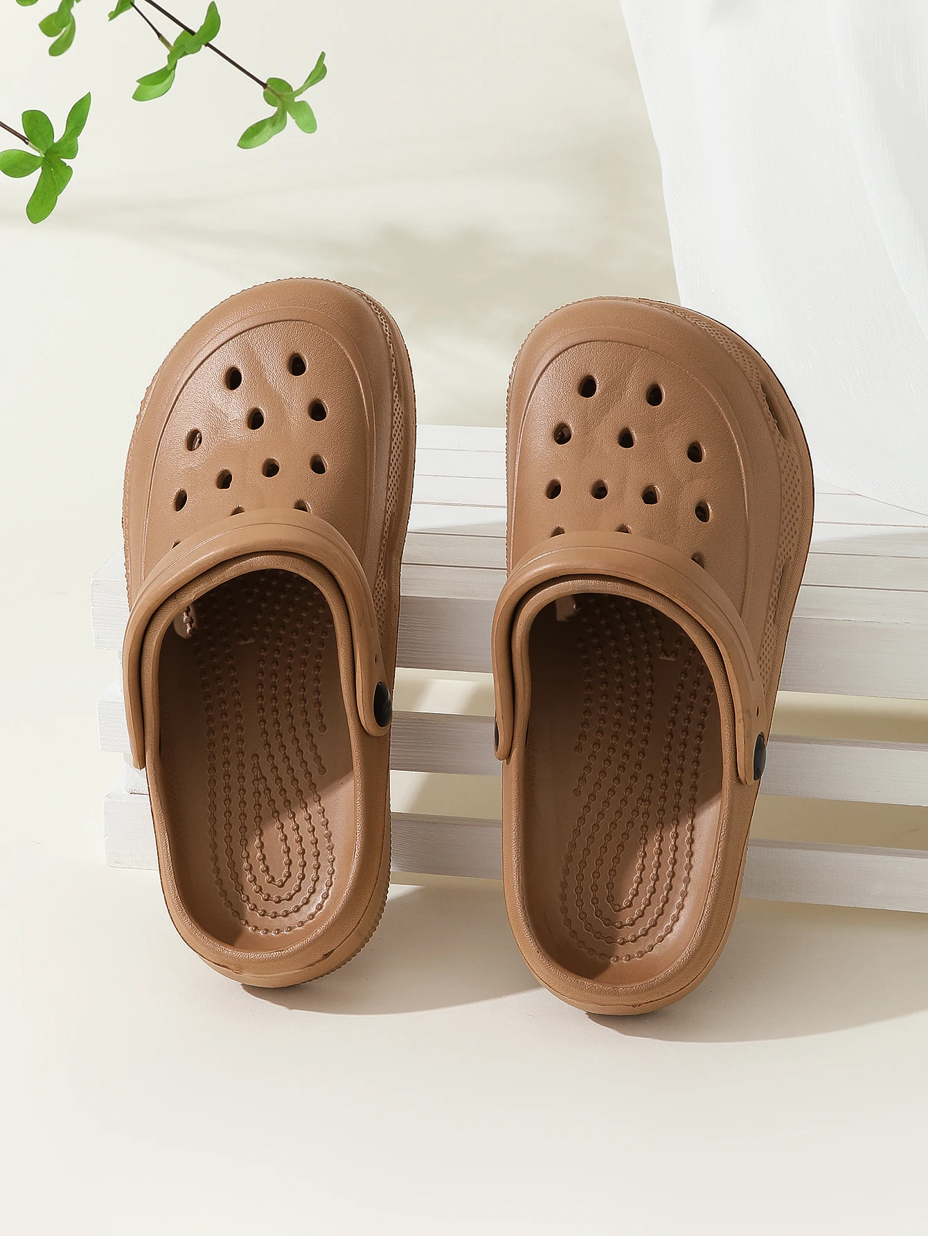 Women's Croc Shoes, Girls' Outerwear, Couples' Baotou Slippers,, Women's Home Shoes, Women's Sandals, Men's Croc Shoes image 6
