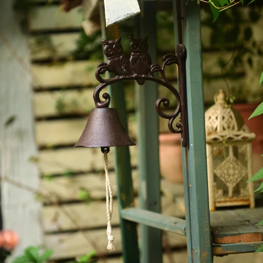 Heavy Duty Cast Iron Wall Bell, Decorative Retro Style Lovely Owls Hand Bell, Manually Shaking Wall Hanging Doorbell